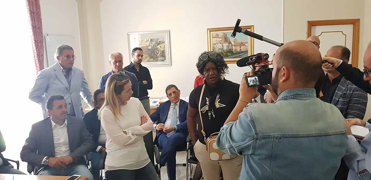 Solidarietà all'On. Meloni per offese personali ...