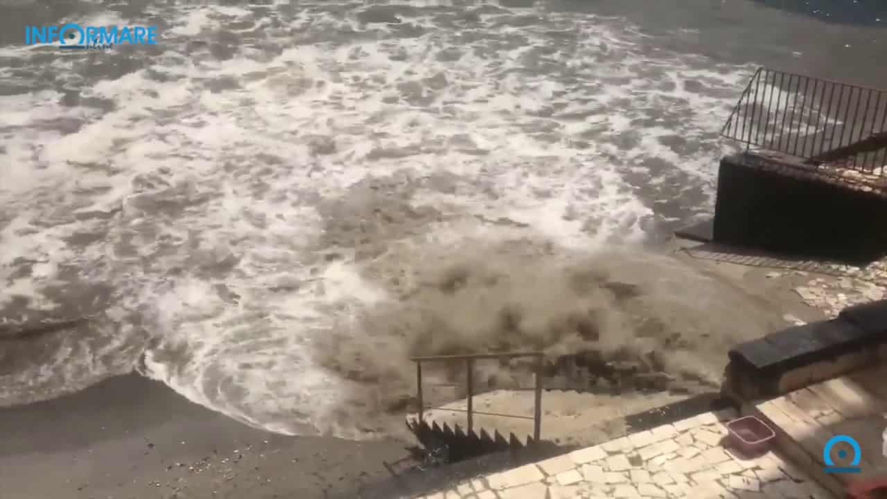 Posillipo, liquami in mare nei pressi di Villa Martinelli