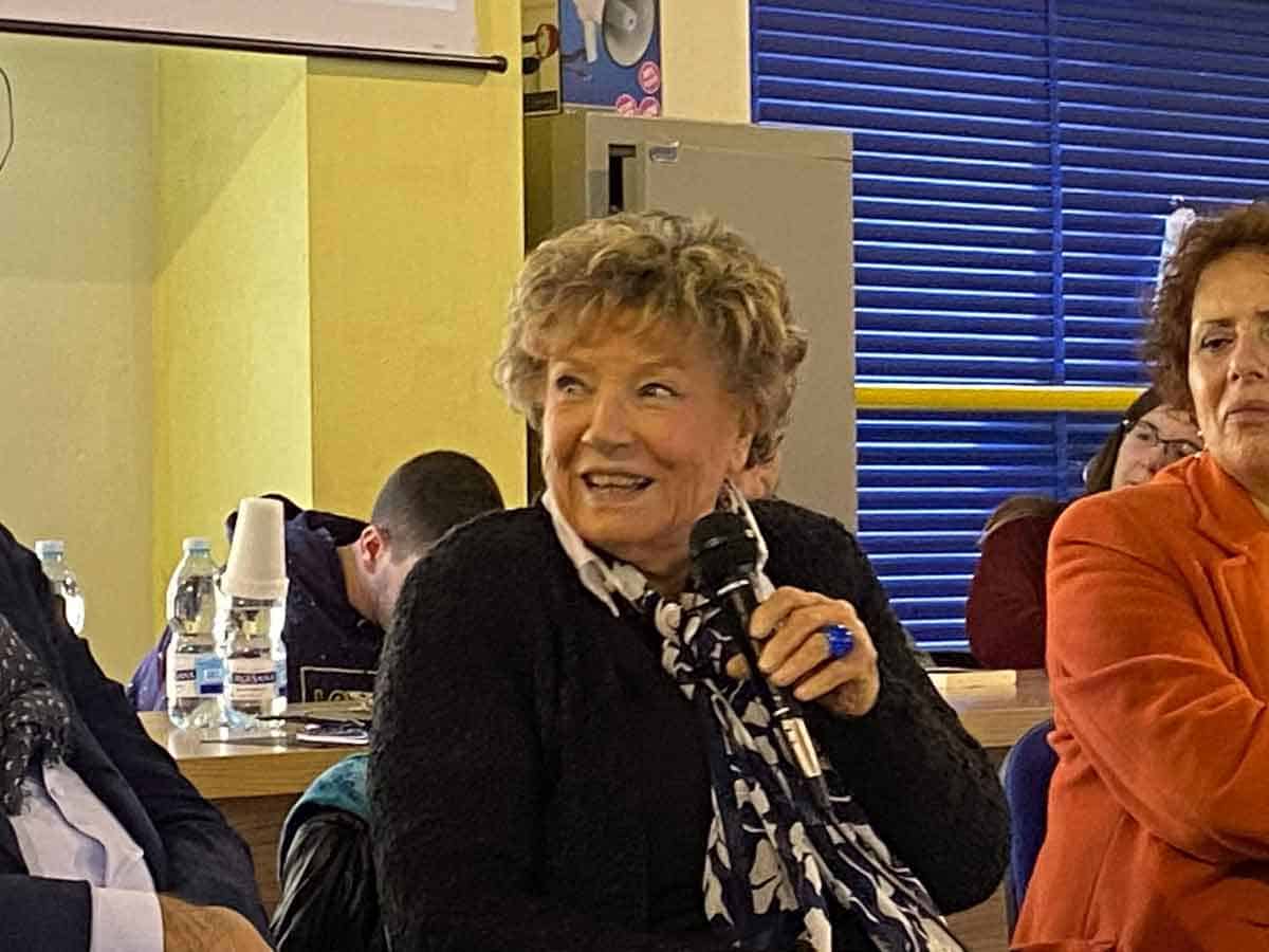 Dacia Maraini con l'associazione "i colori della poesia"