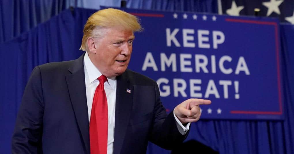 "Grazie a Dio" Trump è di nuovo Presidente