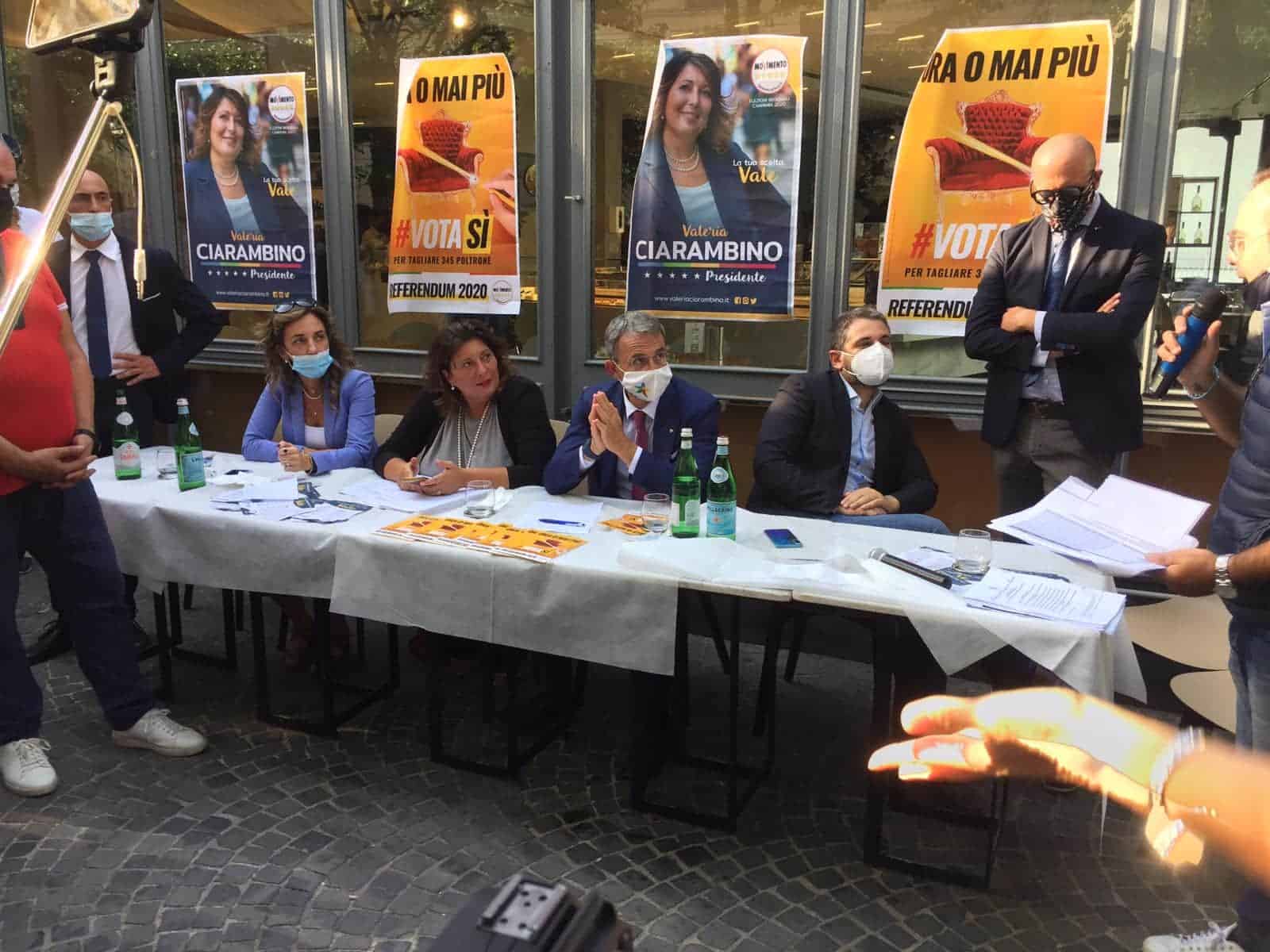 Giugliano, M5S e Costa a confronto con i cittadini