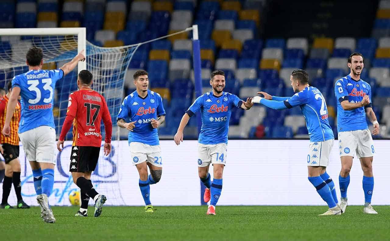 Il Napoli vince il derby campano, finisce 2-0 con il Benevento