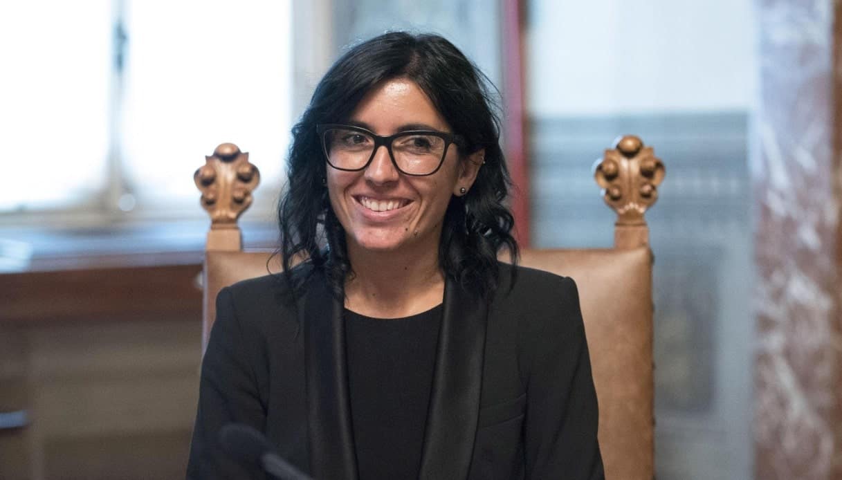 Politica e giovani: la ministra Dadone sbarca su Twitch