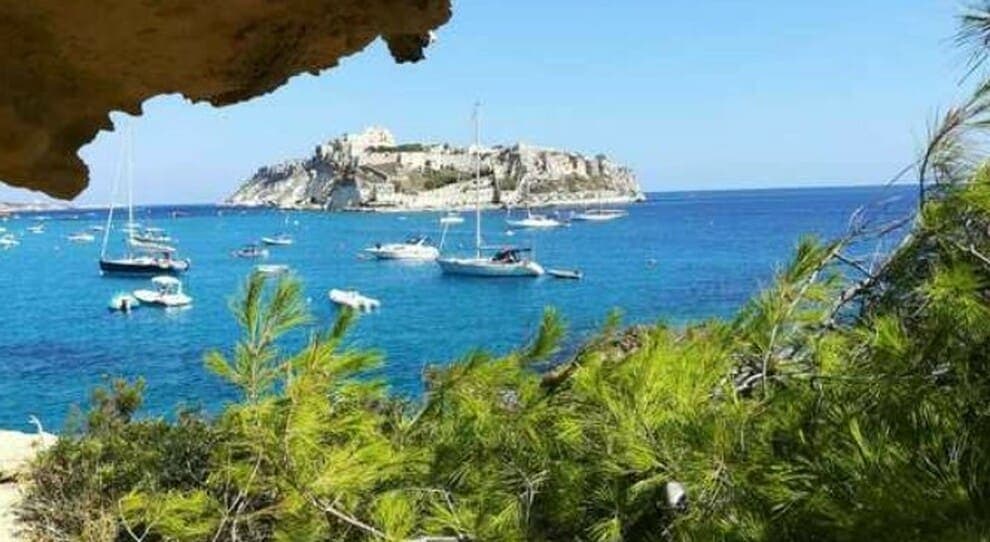 Isole "Covid free": il Sud si mobilita per il turismo estivo
