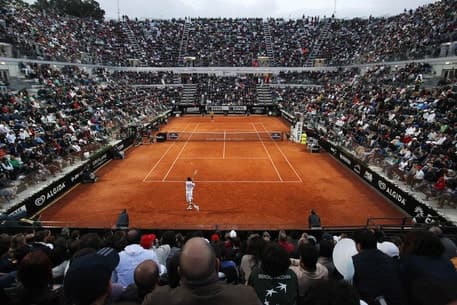 Roma, gli Internazionali di tennis in presenza dagli ottavi