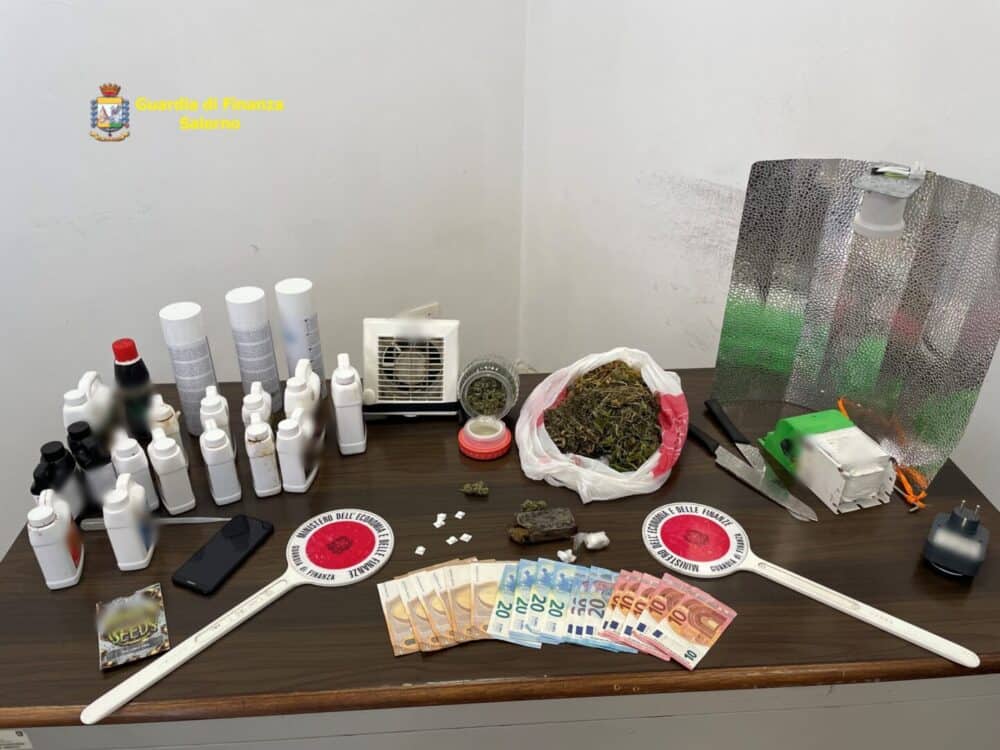 Salerno - Acquista droga dalla Spagna ma gliela consegna la Finanza