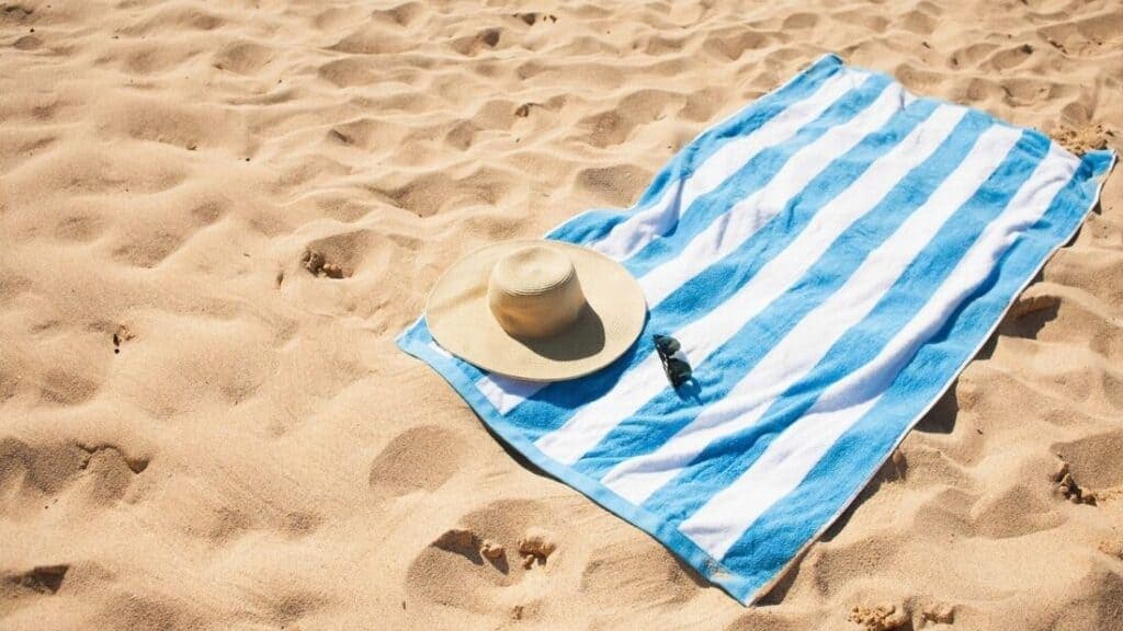 Informareonline-sdraiarsi-spiaggia
