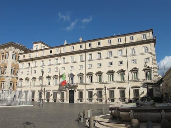 Confronto del governo su manovra e pensioni: l'accordo non c'è