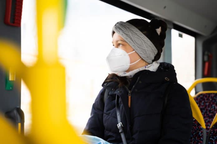Ffp2 obbligatorie in bus, cinema, teatri e stadi: facciamo chiarezza!