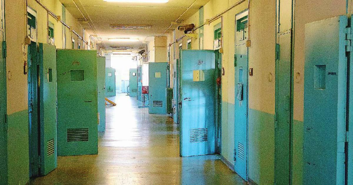 Santa Maria Capua Vetere: in carcere negativi costretti a stare in cella con positivi