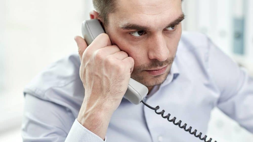Guasti telefonici e disservizi? Come agire e a chi rivolgersi