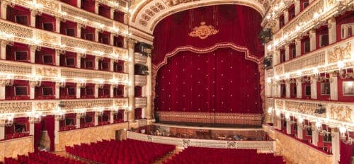 "La follia d'amore": la storia di Lucia Ashton al San Carlo di Napoli