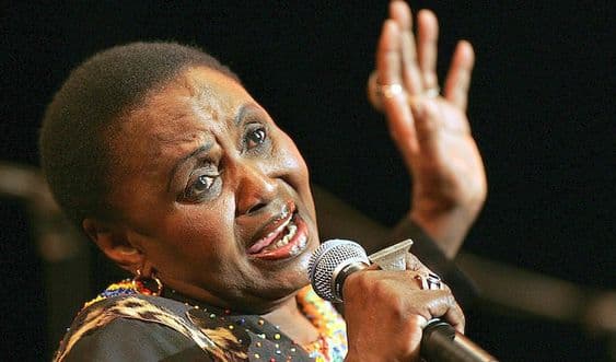Le onde sonore di Makeba bagnano Castel Volturno