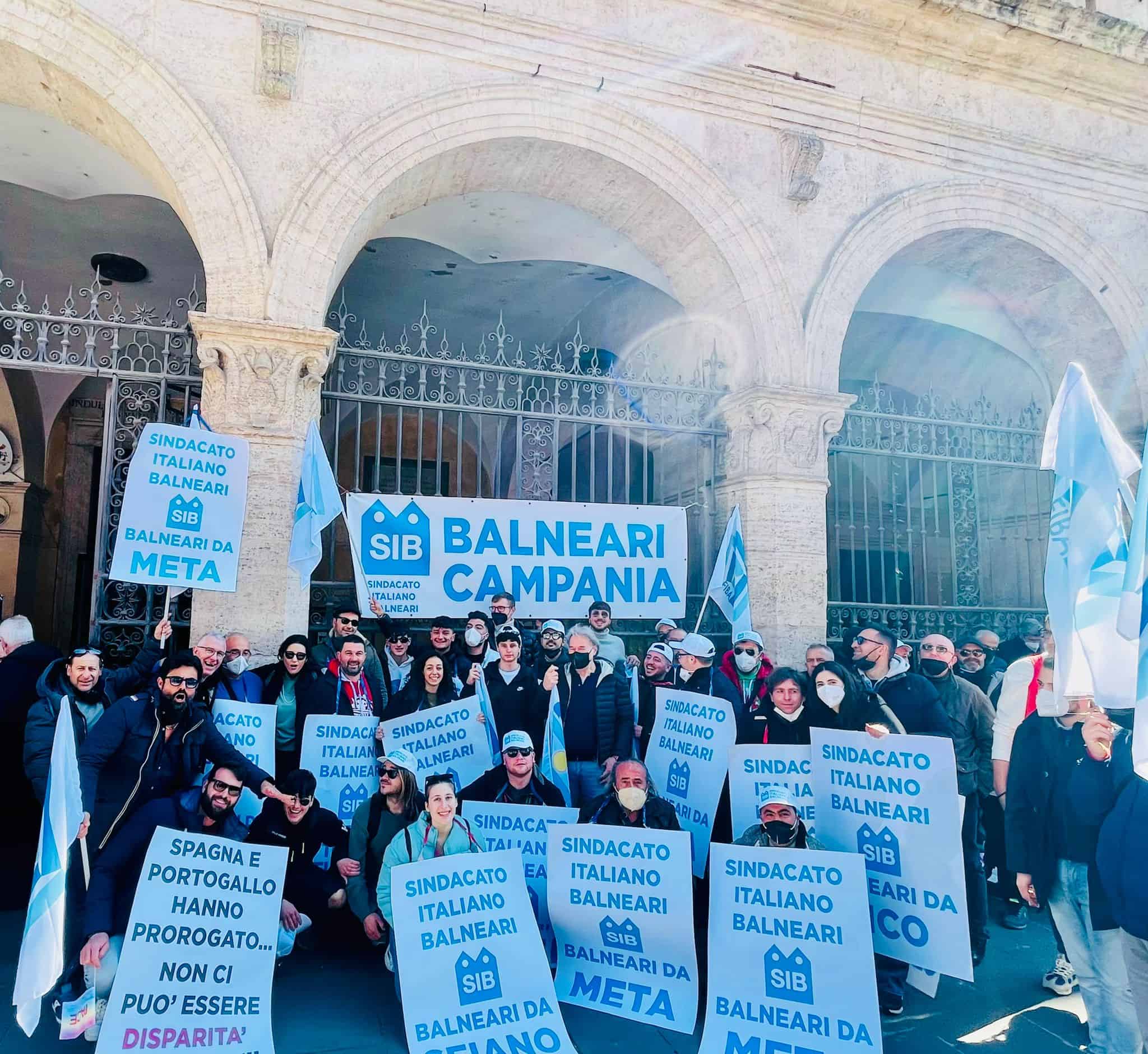 Balneari in piazza a Roma: "Uniti per difendere il turismo italiano"