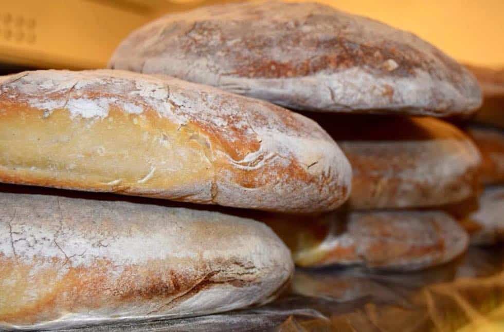 «Il prezzo del pane non è mai stato così caro». Il rapporto Eurostat lancia l'allarme