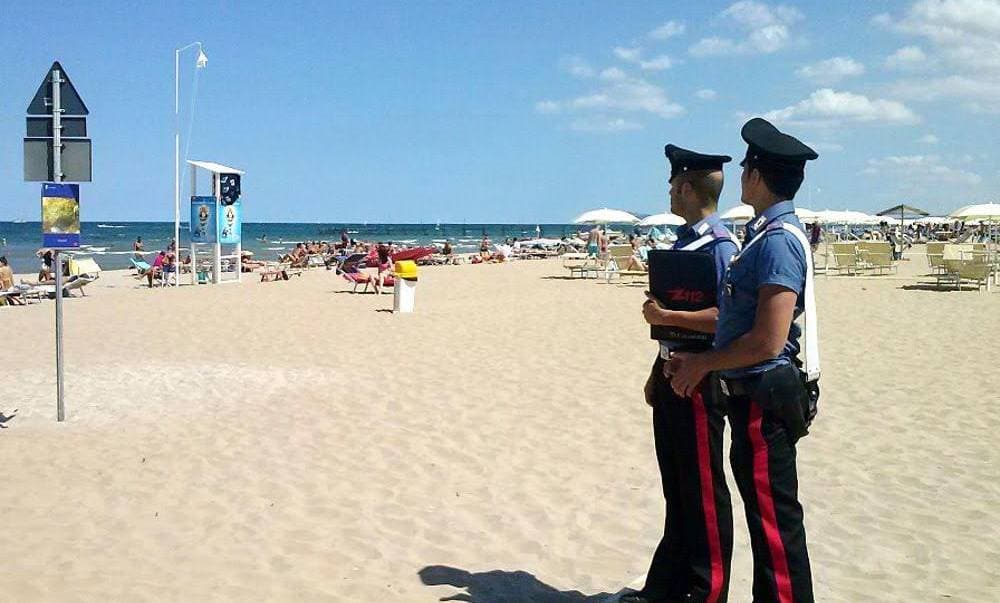 Castel Volturno, spiagge abusive: 20 titolari in tribunale