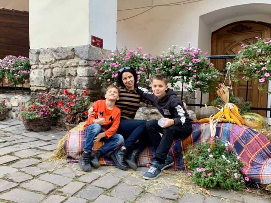 INTERVISTA. Yulia, rifugiata ucraina: “I russi erano a 10 km da casa mia”