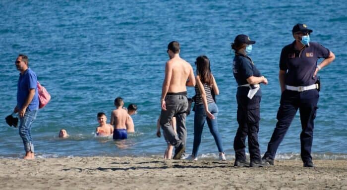 Stabilimenti balneari: bufera sui “divieti arbitrari” in spiaggia