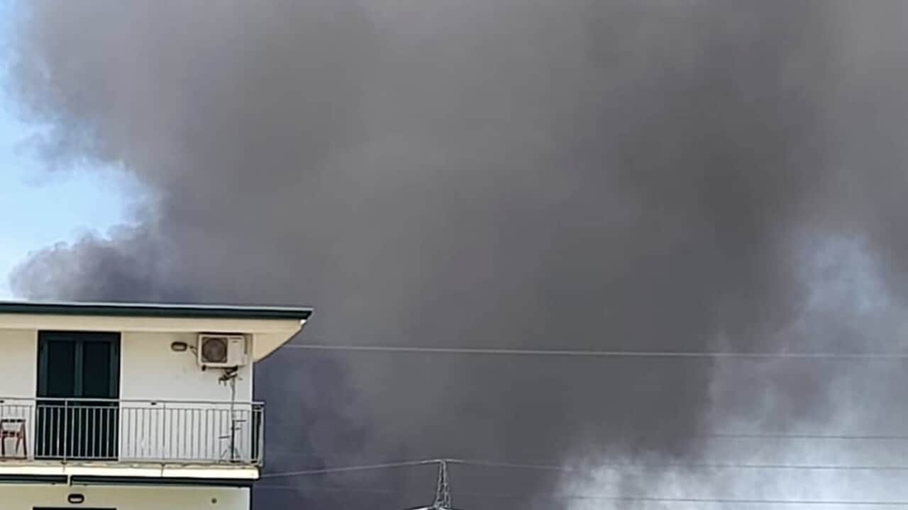 Incendi in Terra di Lavoro. Una grossa nube nera invade due città