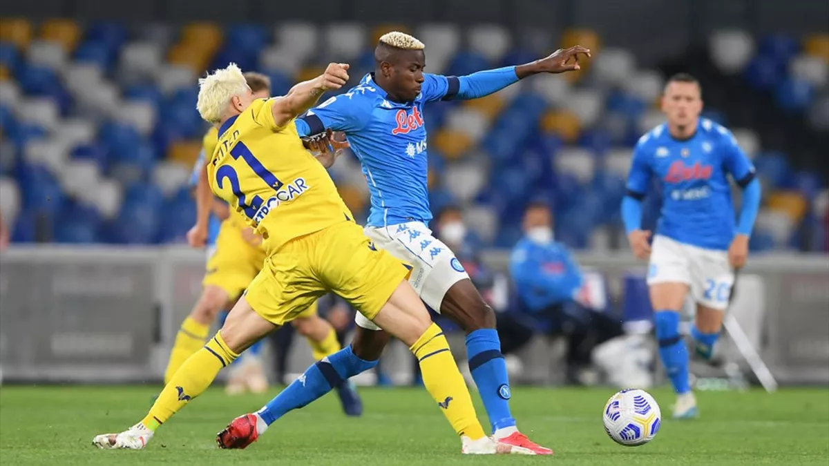 Si torna in campo: le probabili formazioni di Verona-Napoli