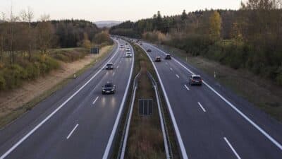 Minore viola il Codice della strada: a chi va elevata la sanzione?