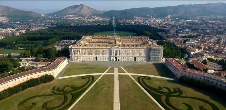Reggia di Caserta: 274 anni fa la posa della prima pietra per il capolavoro vanvitelliano