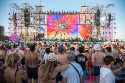 Jova Beach Party: doppia data sulle spiagge di Castel Volturno