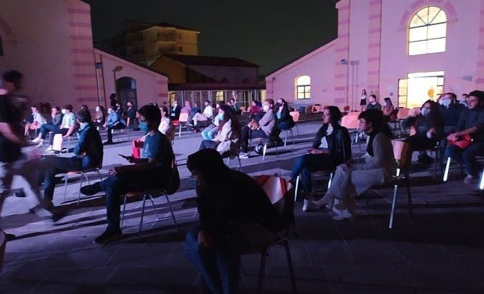 Poetry Slam: a Caserta la sfida in versi che fa rinascere la poesia