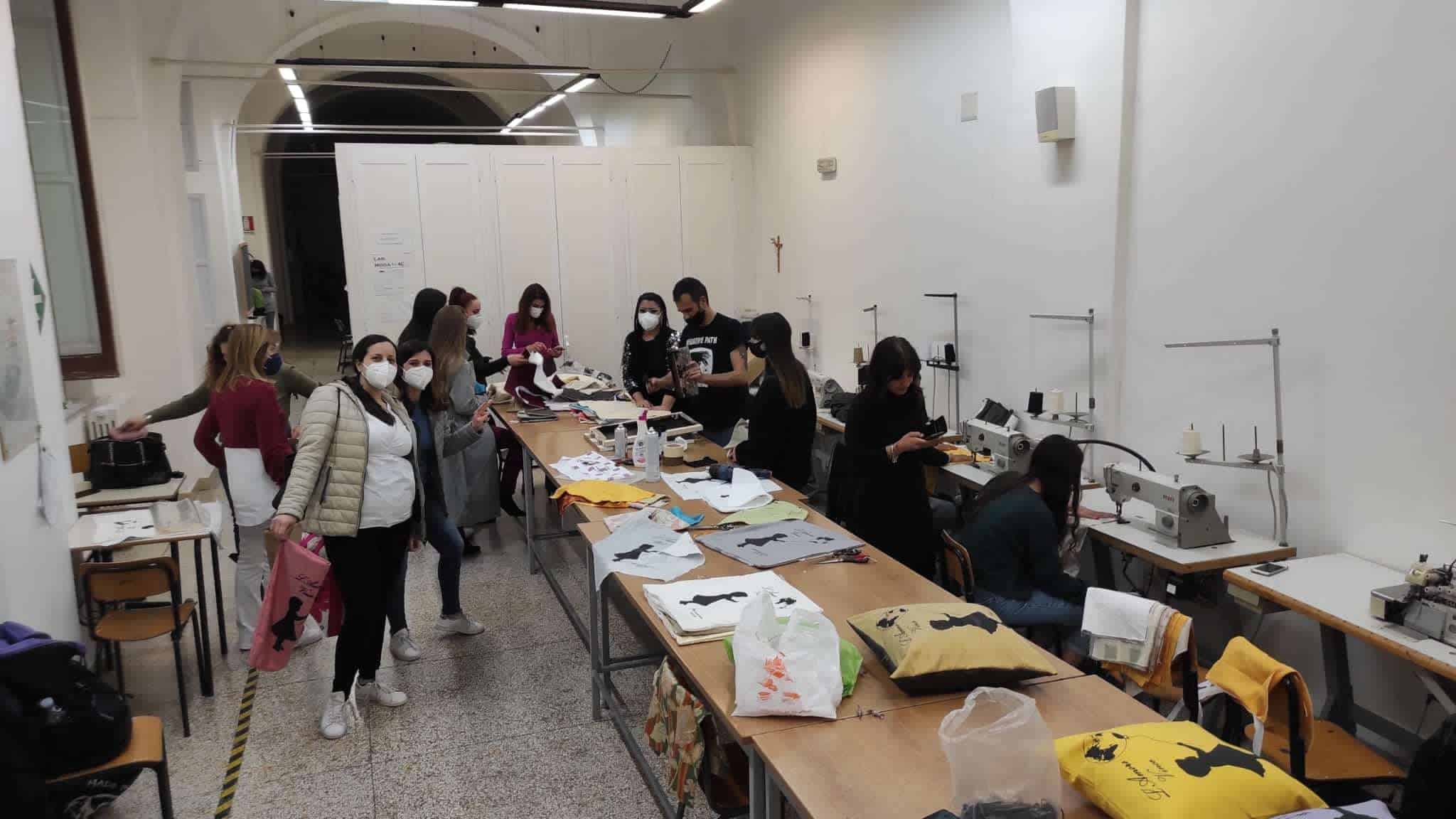 Moda nelle scuole per abbattere la dispersione e favorire il lavoro