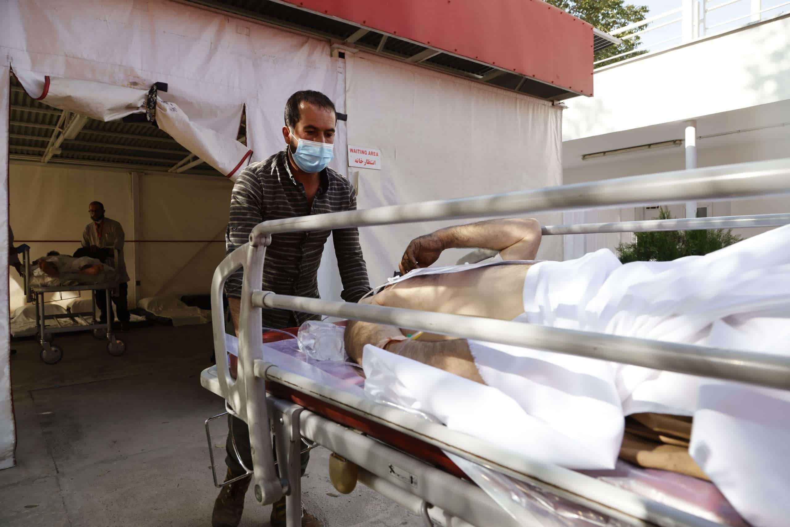 Emergency Kabul: 20 feriti da un attacco suicida