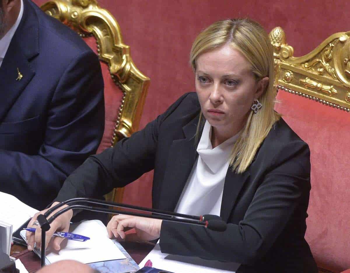 Si indaga sull'aumento della benzina: il governo approva un decreto ad hoc