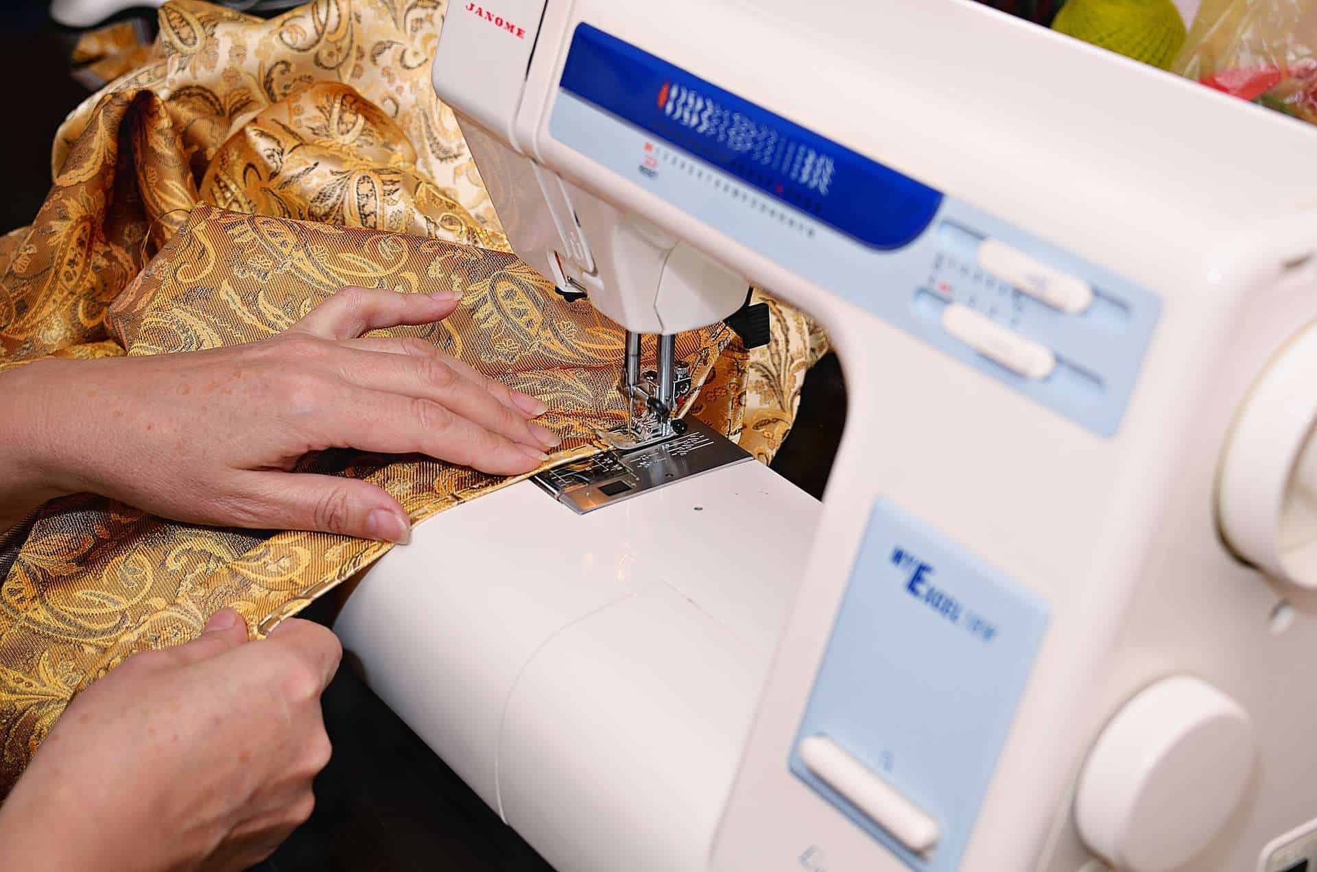 Sfruttamento nei retroscena del settore tessile: la campagna Good Clothes, Fair Pay