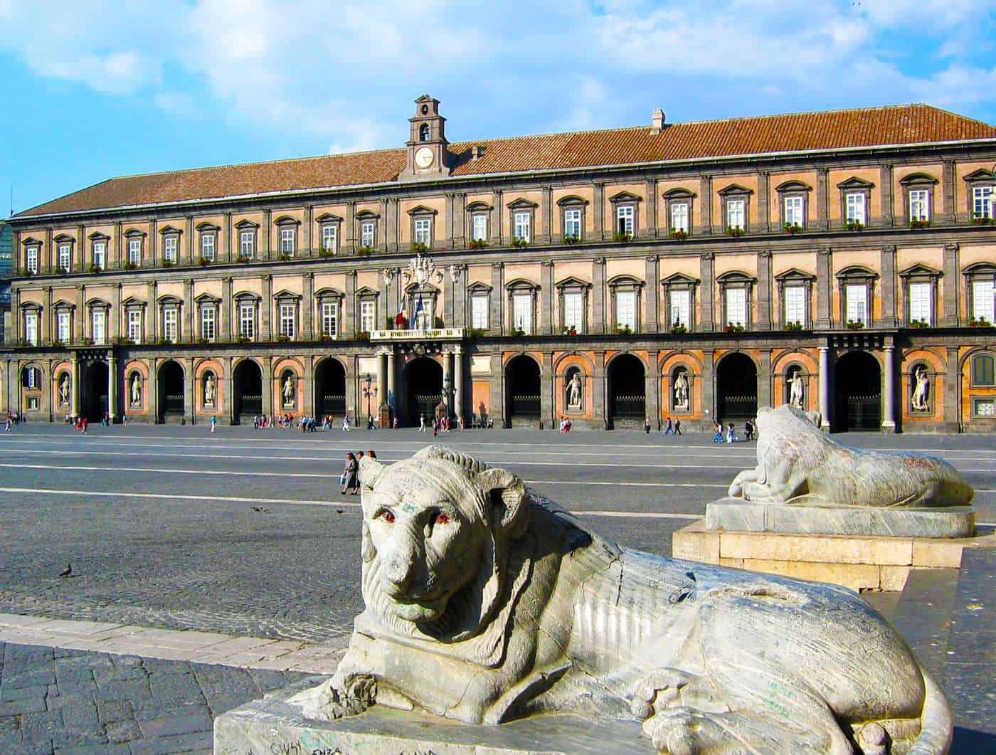 Palazzo Reale di Napoli apre all'Immacolata con ingresso a 2 euro