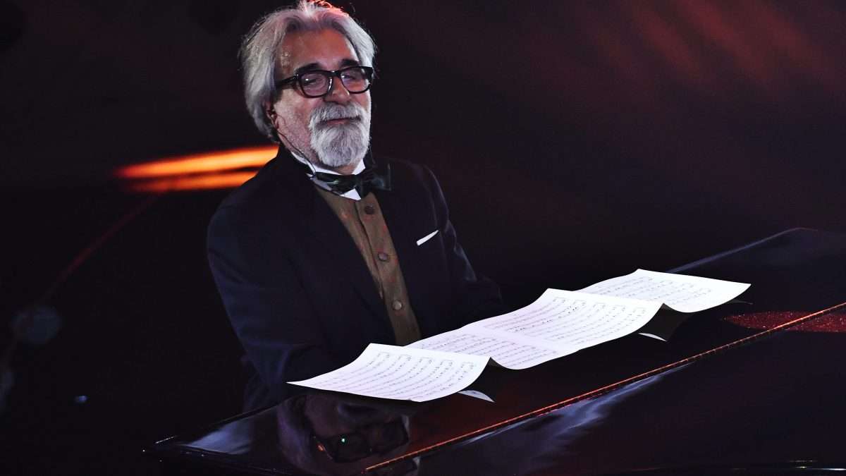 Sanremo 2023, Vessicchio assenza di lusso