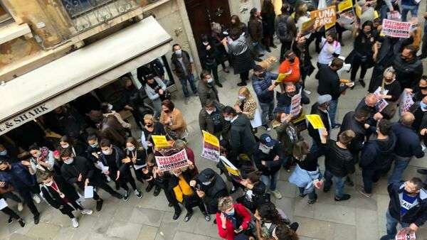 Marcianise, proteste dei lavoratori del Jabil: a rischio 190 dipendenti
