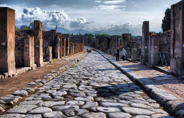 Abusi edilizi, arriva il protocollo tra il parco archeologico di Pompei e le procure