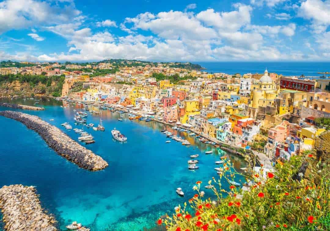 Fine di Procida capitale della cultura: adesso tocca a Brescia