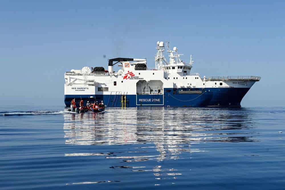Nave Geo Barents: primo fermo e multa per aver salvato vite umane