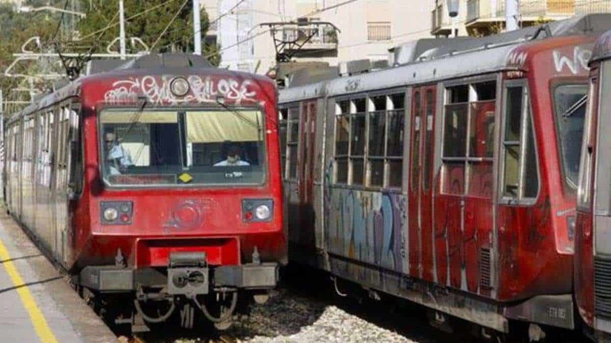 Circumvesuviana in declino: persi 13 milioni di viaggiatori
