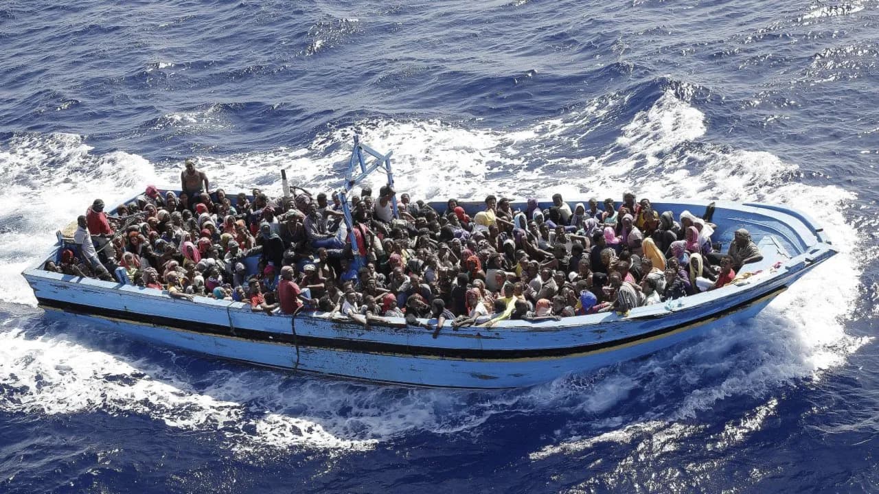 Un altro barcone disperso nel Mediterraneo: Alarm Phone conta circa 50 vittime