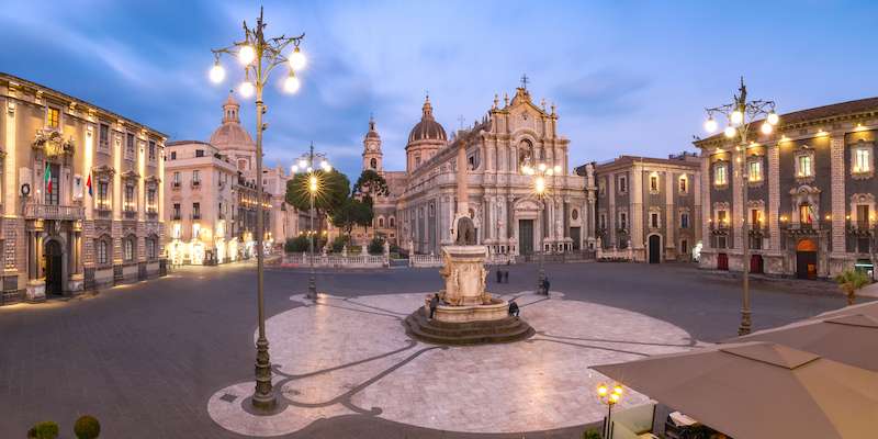 Ultima Generazione colpisce ancora: nuove proteste a Catania e a Milano