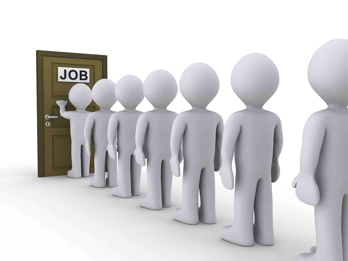 In Italia il lavoro per i giovani laureati è sempre più incerto