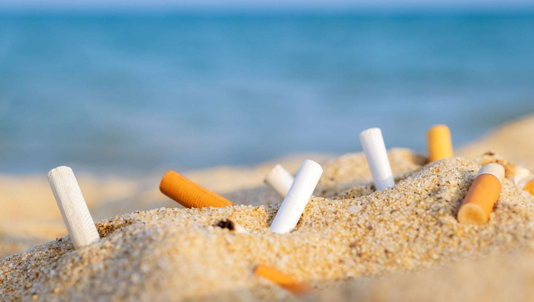 In Italia sono 14 milioni i mozziconi di sigarette gettati per terra