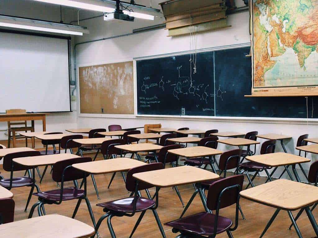 L'educazione sessuale arriva nelle scuole... ma troppo tardi