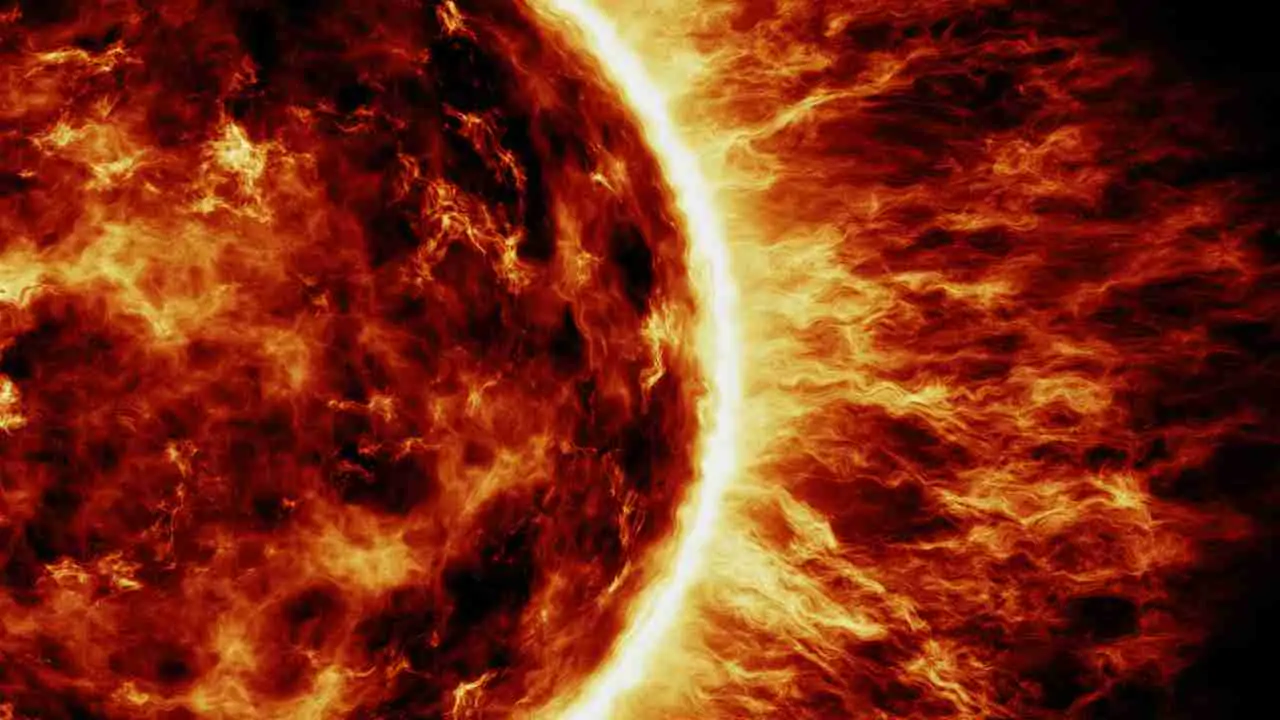 Eruzione solare: avvertita simultaneamente su Terra, Luna e Marte