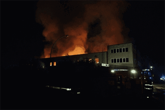 Risultati incendio Pastorano: a Caserta si continua a respirare diossine e benzene