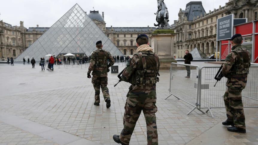 Voci da Parigi: la Francia reagisce all'allarme terrorismo