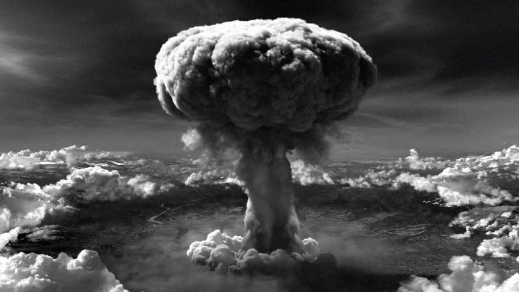 "La bomba atomica non distruggerà il mondo": la risposta del lettore Pasquale Aulicino al nostro articolo