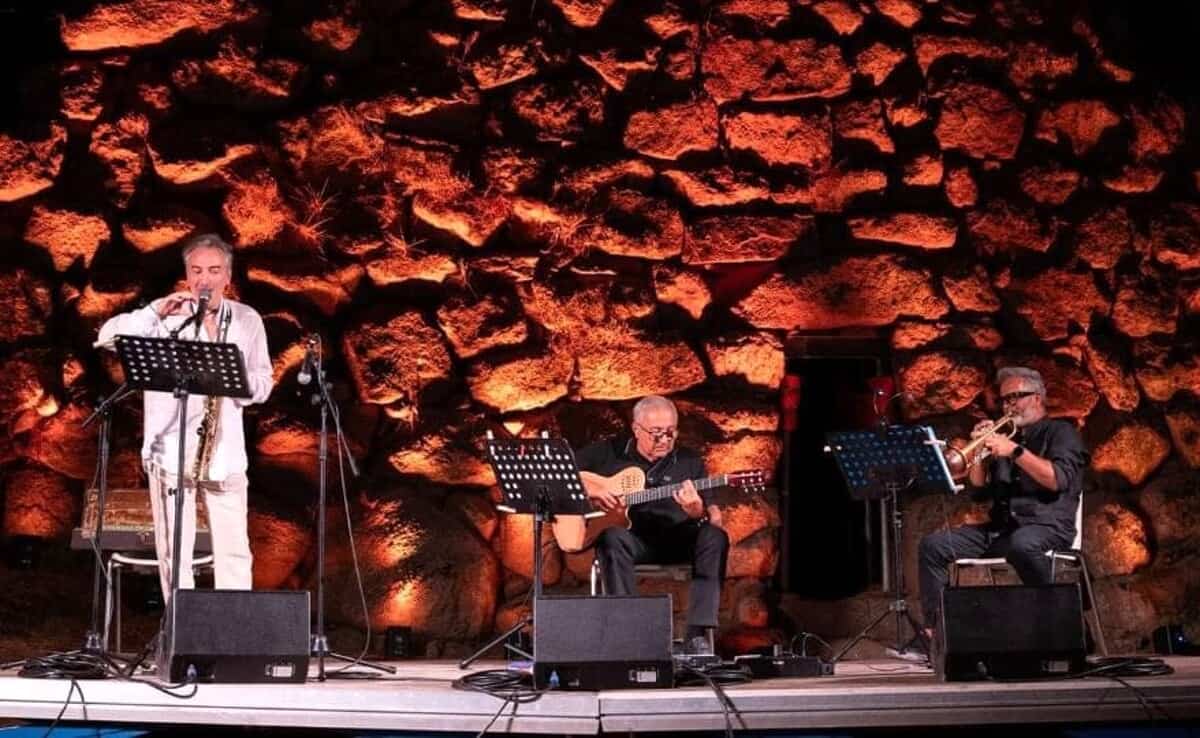 Tony Laudadio omaggia Pino Daniele al Teatro Civico 14 di Caserta
