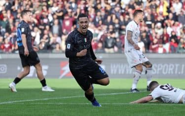 Il Napoli vince il Derby dei Due Golfi contro la Salernitana